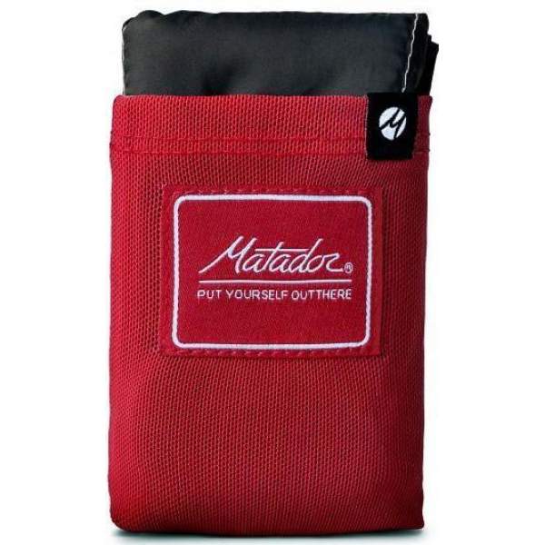 Matador POCKET BLANKET 3.0 с красным чехлом